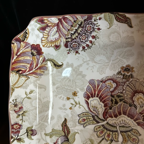 222 FIFTH “Gabrielle Cream” 8.5” Square Salad Plate - Picture 3 of 9